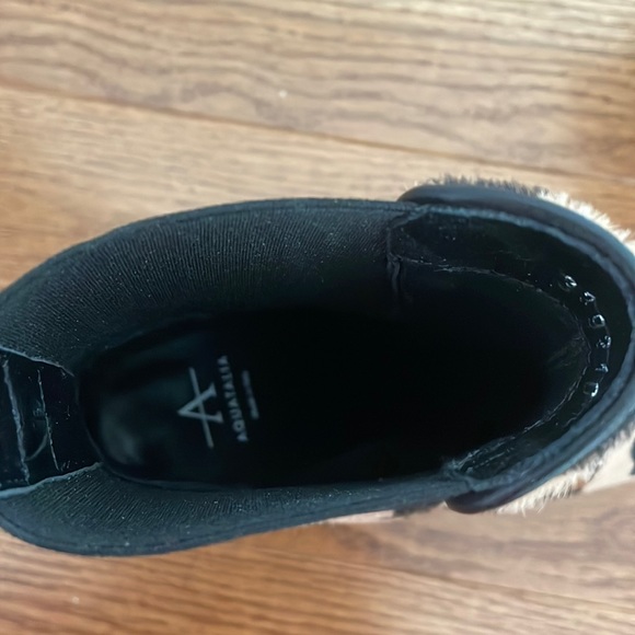 Aquatalia leather/fur boots. Size 5 1/2. New with tags attached. Made in Italy. - Picture 4 of 5